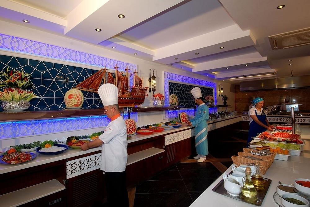 Hatipoglu Beach Hotel อลันยา ภายนอก รูปภาพ